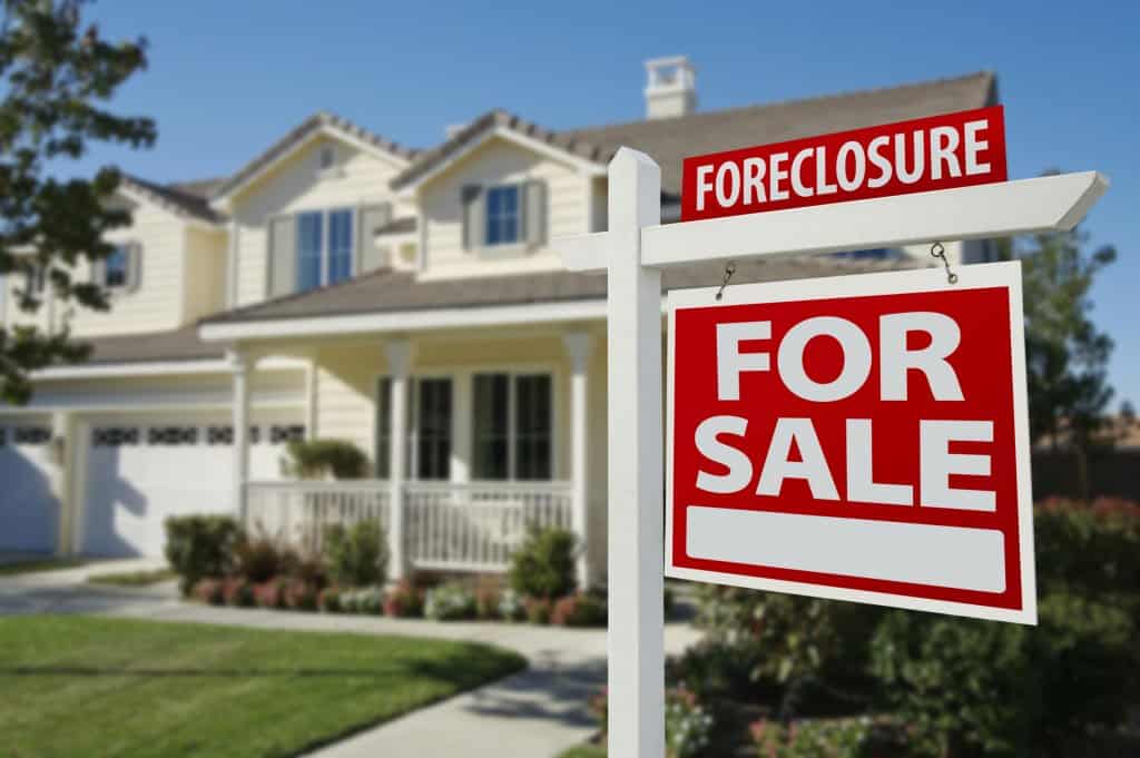 Read more about the article How to Buy Foreclosure Homes: Beginners Guide