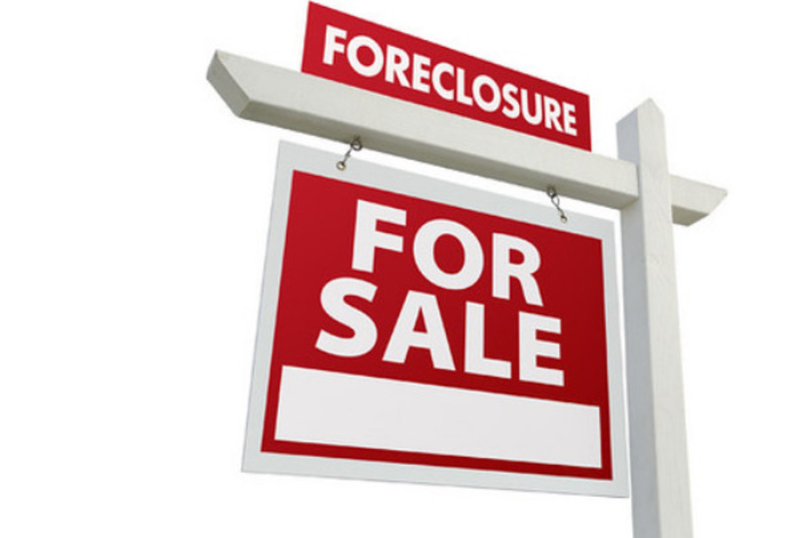 Read more about the article How to Buy a Foreclosed Property for Rental Income